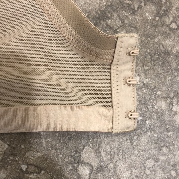 Cacique Satin Full coverage with Wire Size 40DD - Picture 5 of 11